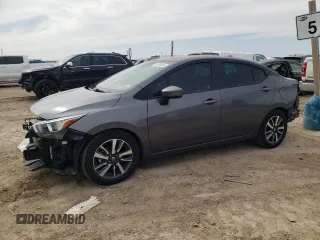 2021 Nissan Versa SV z VIN 3N1CN8EV3ML876784, wystawiony jako Copart lot #52568865 z przebiegiem 67 078 mil mil oraz Szkoda całkowita • Salvage title. Historia ofert i sprzedaży dostępna na DreamBid. Obrazek 1.