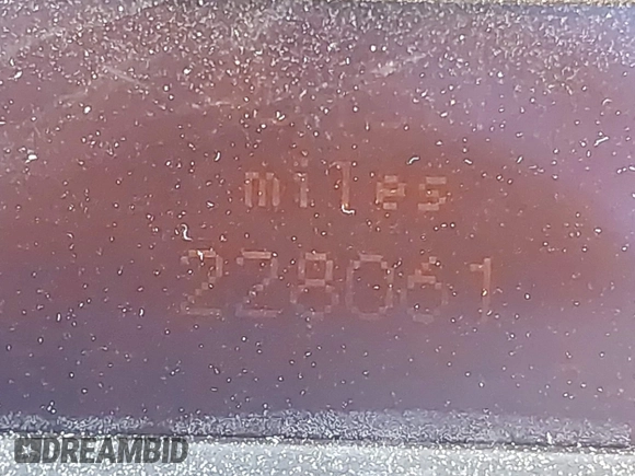 2003 Mercedes-Benz C 320 z VIN WDBRF64J73F341438, wystawiony jako IAAI lot #42371572 z przebiegiem 228 061 mil mil oraz . Historia ofert i sprzedaży dostępna na DreamBid. Obrazek 16.