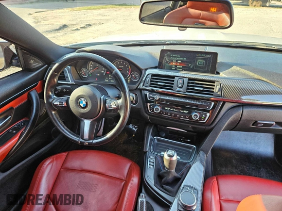 2017 BMW M4 with VIN WBS3R9C35HA014021, listed as a Copart auction lot 76403244 with 77,986 mi miles and Clean Title. Bid and sale history available at carsss.com. Image 9.