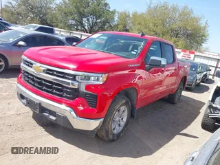 2025 Chevrolet Silverado 1500 LT with VIN 1GCPACED5SZ125762, listed as a IAAI auction lot 41836668 with 10,105 mi miles and . Bid and sale history available at DreamBid. Image 18.