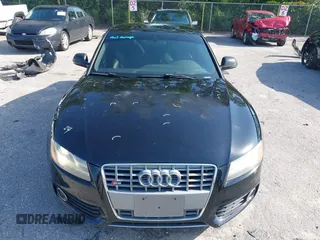 2009 Audi S5 z VIN WAURV78T99A036807, wystawiony jako IAAI lot #42352152 z przebiegiem 122 196 mil mil oraz . Historia ofert i sprzedaży dostępna na DreamBid. Obrazek 6.