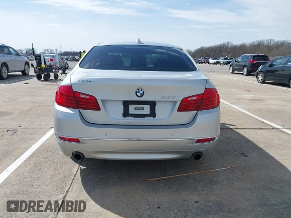 2015 BMW 5 Series 535i z VIN WBA5B1C57FG127497, wystawiony jako IAAI lot #41947604 z przebiegiem 145 577 mil mil oraz . Historia ofert i sprzedaży dostępna na DreamBid. Obrazek 16.