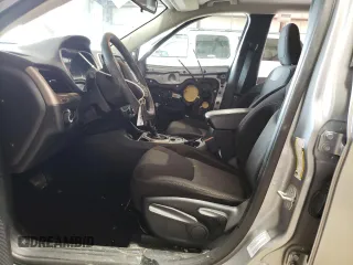 2017 Jeep Cherokee Sport z VIN 1C4PJLASXHW663159, wystawiony jako Copart lot #89033045 z przebiegiem 163 274 mil mil oraz Szkoda całkowita • Salvage title. Historia ofert i sprzedaży dostępna na DreamBid. Obrazek 7.