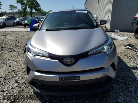 2019 Toyota C-HR XLE z VIN JTNKHMBX3K1050175, wystawiony jako Copart lot #52364415 z przebiegiem 69 811 mil mil oraz Szkoda całkowita • Salvage title. Historia ofert i sprzedaży dostępna na DreamBid. Obrazek 5.
