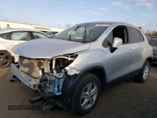 2020 Chevrolet Trax LS with VIN KL7CJNSBXLB324150, listed as a Copart auction lot 48344155 with 31,707 mi miles and Salvage Title. Bid and sale history available at carsss.com. Image 1.
