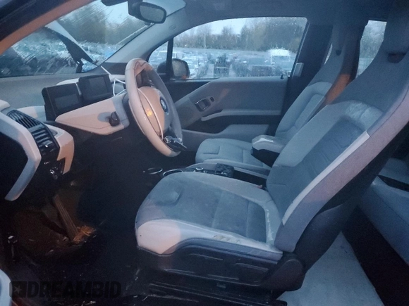 2015 BMW i3 z VIN WBY1Z2C55FV286998, wystawiony jako Copart lot #80995244 z przebiegiem Nie podano mil oraz Szkoda całkowita • Salvage title. Historia ofert i sprzedaży dostępna na DreamBid. Obrazek 7.