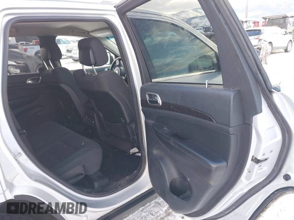 2011 Jeep Grand Cherokee Laredo with VIN 1J4RR4GG7BC584500, listed as a IAAI auction lot 41383355 with 161,722 mi miles. Bid and sale history available at carsss.com. Image 8.