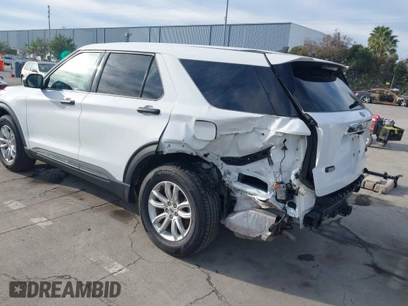 2021 Ford Explorer with VIN 1FMSK8BH8MGA44034, listed as a IAAI auction lot 41701440 with 56,240 mi miles. Bid and sale history available at carsss.com. Image 3.