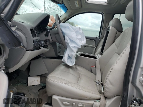 2011 Chevrolet Suburban LT with VIN 1GNSKJE31BR224959, listed as a Copart auction lot 58974345 with Not provided miles and Salvage title. Bid and sale history available at DreamBid. Image 7.