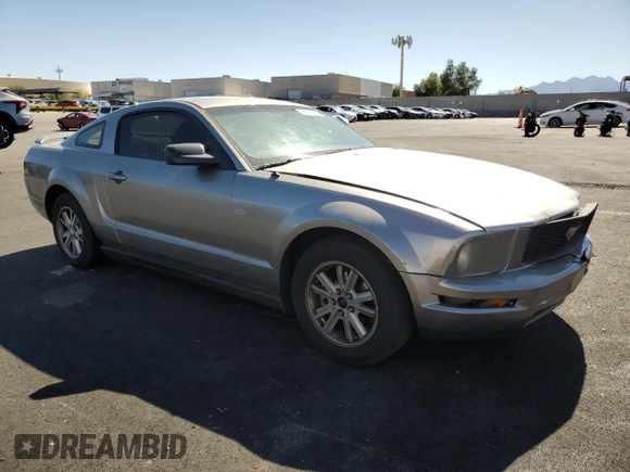 2008 Ford Mustang Deluxe with VIN 1ZVHT80N585136950, listed as a Copart auction lot 62778165 with 140,395 mi miles and Clean title. Bid and sale history available at DreamBid. Image 4.