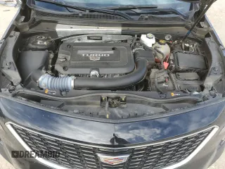 2022 Cadillac XT4 FWD Premium Luxury z VIN 1GYFZCR42NF135325, wystawiony jako Copart lot #43133215 z przebiegiem 48 998 mil mil oraz Szkoda całkowita • Salvage title. Historia ofert i sprzedaży dostępna na DreamBid. Obrazek 13.