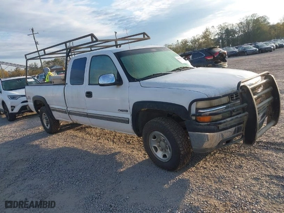 1999 Chevrolet Silverado 2500 LS with VIN 1GCGK29U3XE184518, listed as a IAAI auction lot 40603528 with NaN miles. Bid and sale history available at carsss.com. Image 1.