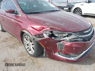 2015 Chrysler 200 Limited with VIN 1C3CCCAB1FN632818, listed as a IAAI auction lot 41921516 with 112,295 mi miles. Bid and sale history available at carsss.com. Image 6.