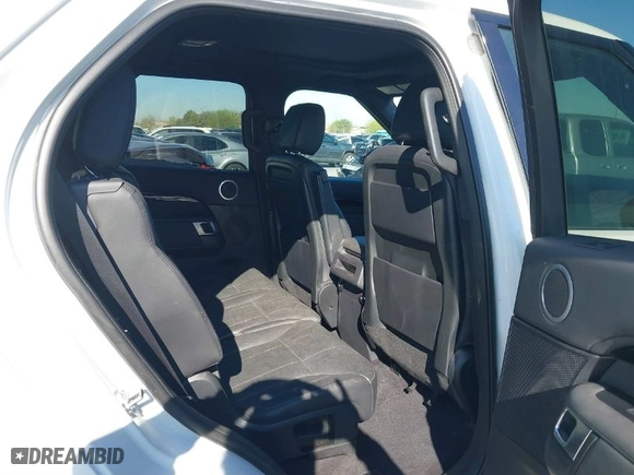 2020 Land Rover Discovery SE with VIN SALRG2RV0L2421943, listed as a IAAI auction lot 41818302 with 62,788 mi miles. Bid and sale history available at carsss.com. Image 8.