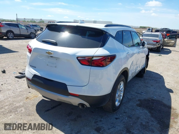 2021 Chevrolet Blazer LT z VIN 3GNKBCRS7MS538791, wystawiony jako IAAI lot #42217259 z przebiegiem 27 367 mil mil oraz . Historia ofert i sprzedaży dostępna na DreamBid. Obrazek 4.
