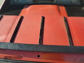 1986 Pontiac Fiero z VIN 1G2PF379XGP215474, wystawiony jako Copart lot #73346514 z przebiegiem 71 955 mil mil oraz Tytuł czysty. Historia ofert i sprzedaży dostępna na DreamBid. Obrazek 10.