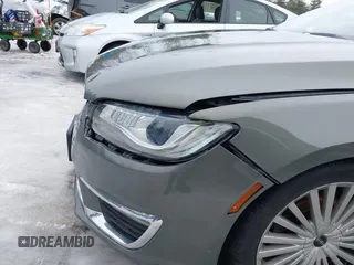 2017 Lincoln MKZ Reserve with VIN 3LN6L5F98HR612846, listed as a IAAI auction lot 41633453 with 112,213 mi miles. Bid and sale history available at carsss.com. Image 17.