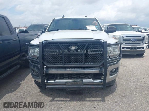 2019 Ram 2500 Big Horn with VIN 3C6UR5JJ6KG598077, listed as a IAAI auction lot 41852866 with 139,291 mi miles. Bid and sale history available at carsss.com. Image 12.