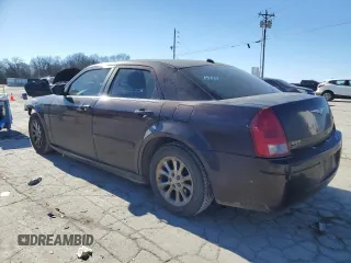 2005 Chrysler 300 with VIN 2C3JA43R25H540380, listed as a Copart auction lot 42169625 with 183,780 mi miles and Salvage Title. Bid and sale history available at carsss.com. Image 2.