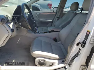 2005 Mercedes-Benz C 230 Kompressor с VIN WDBRF40J45F672944, выставлен на аукционе Copart как лот 57000985 с пробегом 194 056 миль миль и Чистый • Clean title. История ставок и продаж доступна на DreamBid. Изображение 7.