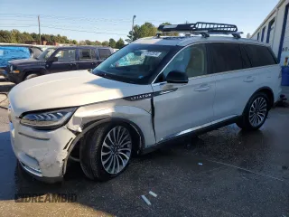 2021 Lincoln Aviator Reserve z VIN 5LM5J7WC8MGL19052, wystawiony jako Copart lot #77012574 z przebiegiem 47 582 mil mil oraz Szkoda całkowita • Salvage title. Historia ofert i sprzedaży dostępna na DreamBid. Obrazek 1.