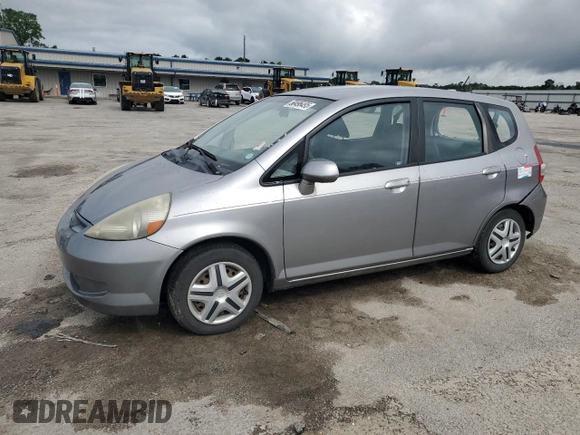 2007 Honda Fit z VIN JHMGD38477S043937, wystawiony jako Copart lot #58495495 z przebiegiem 101 800 mil mil oraz Szkoda całkowita • Salvage title. Historia ofert i sprzedaży dostępna na DreamBid. Obrazek 1.