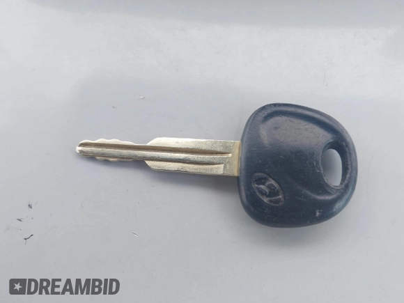 2000 Hyundai Accent с VIN KMHCG35G4YU024317, выставлен на аукционе IAAI как лот 41848880 с пробегом Не указан миль и . История ставок и продаж доступна на DreamBid. Изображение 11.
