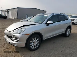 2013 Porsche Cayenne with VIN WP1AA2A28DLA08184, listed as a Copart auction lot 59918105 with 151,317 mi miles and Salvage title. Bid and sale history available at DreamBid. Image 1.