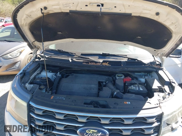 2016 Ford Explorer XLT with VIN 1FM5K7D82GGB70270, listed as a IAAI auction lot 41646611 with 143,967 mi miles. Bid and sale history available at carsss.com. Image 10.