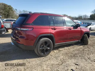 2023 Jeep Grand Cherokee Laredo z VIN 1C4RJGAG7PC662935, wystawiony jako Copart lot #47986615 z przebiegiem 12 306 mil mil oraz Szkoda całkowita • Salvage title. Historia ofert i sprzedaży dostępna na DreamBid. Obrazek 3.