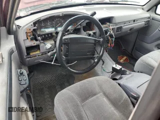 1996 Ford Bronco Custom with VIN 1FMEU15H7TLB67596, listed as a Copart auction lot 64772695 with 125,576 mi miles and Clean title. Bid and sale history available at DreamBid. Image 8.