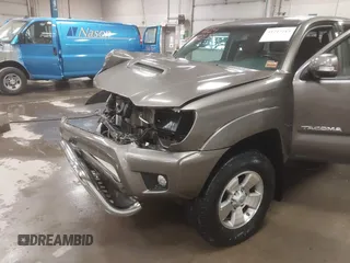 2013 Toyota Tacoma with VIN 5TFUU4EN3DX055489, listed as a IAAI auction lot 41247213 with 58,570 mi miles and . Bid and sale history available at DreamBid. Image 19.