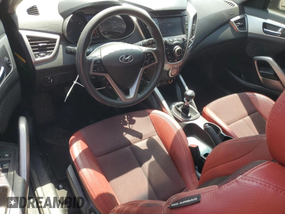 2016 Hyundai Veloster z VIN KMHTC6ADXGU256525, wystawiony jako Copart lot #55642405 z przebiegiem 163 377 mil mil oraz Szkody całkowita. Historia ofert i sprzedaży dostępna na DreamBid. Obrazek 8.