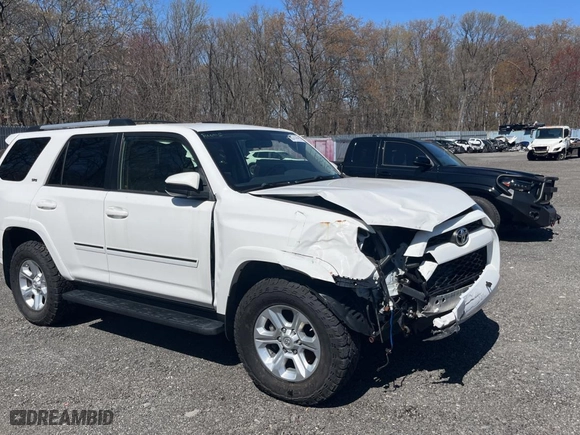 2019 Toyota 4Runner SR5 with VIN JTEBU5JR3K5683305, listed as a Copart auction lot 53866845 with 50,827 mi miles and Salvage Title. Bid and sale history available at carsss.com. Image 1.