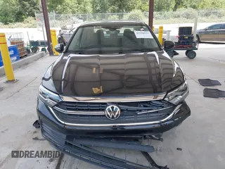 2024 Volkswagen Jetta SE with VIN 3VW7M7BU5RM052470, listed as a IAAI auction lot 42520137 with 26,902 mi miles and . Bid and sale history available at DreamBid. Image 12.