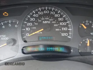 2003 Chevrolet Suburban LS with VIN 1GNEC16T13J250647, listed as a IAAI auction lot 41901480 with 225,335 mi miles and . Bid and sale history available at DreamBid. Image 7.