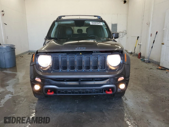 2019 Jeep Renegade Trailhawk z VIN ZACNJBC15KPJ98541, wystawiony jako Copart lot #46885945 z przebiegiem 78 416 mil mil oraz Szkoda całkowita • Salvage title. Historia ofert i sprzedaży dostępna na DreamBid. Obrazek 5.
