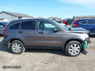 2011 Honda CR-V SE with VIN 5J6RE3H43BL004508, listed as a IAAI auction lot 41952270 with 212,502 mi miles. Bid and sale history available at carsss.com. Image 14.