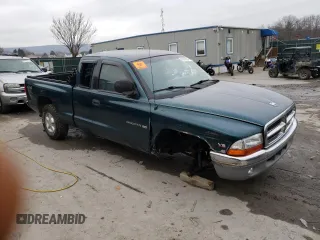 1997 Dodge Dakota z VIN 1B7GG23XXVS260724, wystawiony jako Copart lot #81040004 z przebiegiem Nie podano mil oraz Szkoda całkowita • Salvage title. Historia ofert i sprzedaży dostępna na DreamBid. Obrazek 4.
