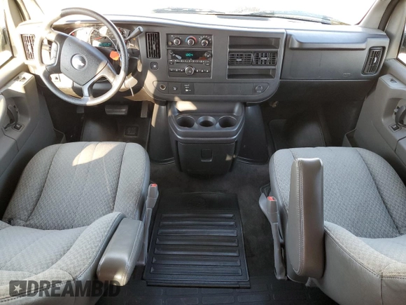 2008 Chevrolet Express Passenger with VIN 1GAHG39K581163150, listed as a Copart auction lot 83560444 with 103,807 mi miles and Salvage title. Bid and sale history available at DreamBid. Image 8.