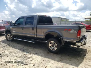 2005 Ford F-250 XL with VIN 1FTSW21P25EC64412, listed as a Copart auction lot 61992935 with 165,296 mi miles and Salvage title. Bid and sale history available at DreamBid. Image 2.