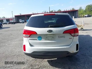 2015 Kia Sorento LX with VIN 5XYKT3A61FG561833, listed as a IAAI auction lot 42016426 with 130,907 mi miles and . Bid and sale history available at carsss.com. Image 16.