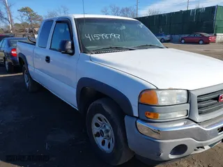 2006 GMC Sierra 1500 SLE1 with VIN 1GTEK19Z16Z139212, listed as a IAAI auction lot 41598797 with 203,180 mi miles. Bid and sale history available at carsss.com. Image 6.