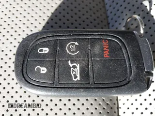 2019 Jeep Cherokee Limited with VIN 1C4PJLDB4KD172228, listed as a IAAI auction lot 41836761 with 153,382 mi miles. Bid and sale history available at carsss.com. Image 11.