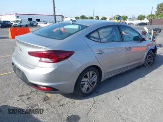 2020 Hyundai Elantra SEL z VIN 5NPD84LF0LH562957, wystawiony jako IAAI lot #42280413 z przebiegiem 88 505 mil mil oraz . Historia ofert i sprzedaży dostępna na DreamBid. Obrazek 4.