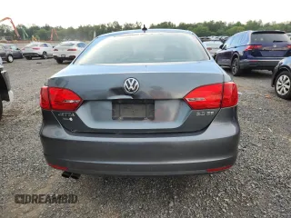 2011 Volkswagen Jetta SE with VIN 3VWDZ7AJ7BM318475, listed as a Copart auction lot 63148335 with 125,266 mi miles and Clean title. Bid and sale history available at DreamBid. Image 6.