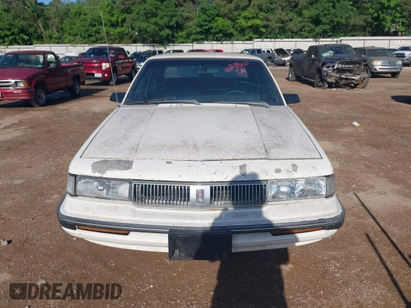 1992 Oldsmobile Cutlass Ciera with VIN 1G3AL54N4N6417365, listed as a IAAI auction lot 42074800 with 306,884 mi miles and . Bid and sale history available at DreamBid. Image 6.
