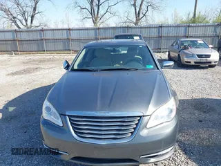 2012 Chrysler 200 Limited with VIN 1C3CCBCG4CN279473, listed as a IAAI auction lot 41983534 with 115,018 mi miles. Bid and sale history available at carsss.com. Image 6.