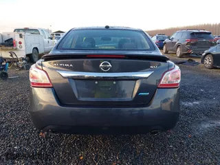 2013 Nissan Altima 2.5 S with VIN 1N4AL3AP7DN436853, listed as a IAAI auction lot 41290935 with 120,243 mi miles. Bid and sale history available at carsss.com. Image 17.