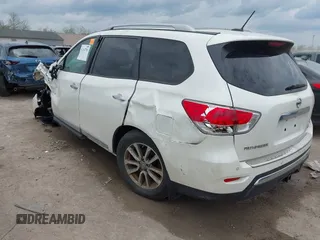2015 Nissan Pathfinder Platinum z VIN 5N1AR2MM0FC601933, wystawiony jako IAAI lot #42167703 z przebiegiem 97 899 mil mil oraz . Historia ofert i sprzedaży dostępna na DreamBid. Obrazek 3.